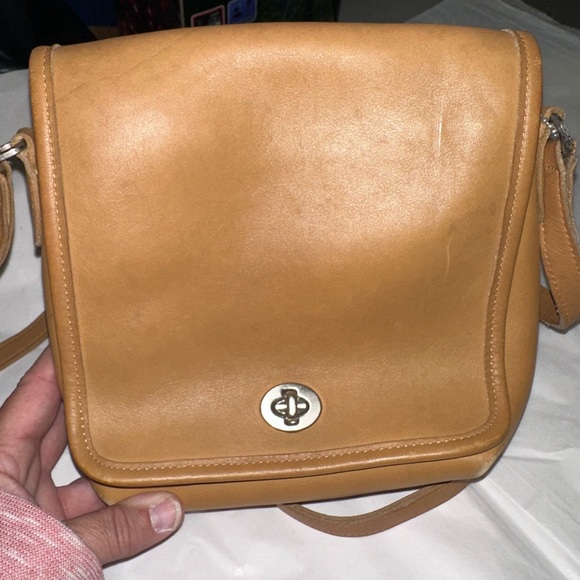 Coach Tan Leather Crossbody Bag vintage - Picture 1 of 9